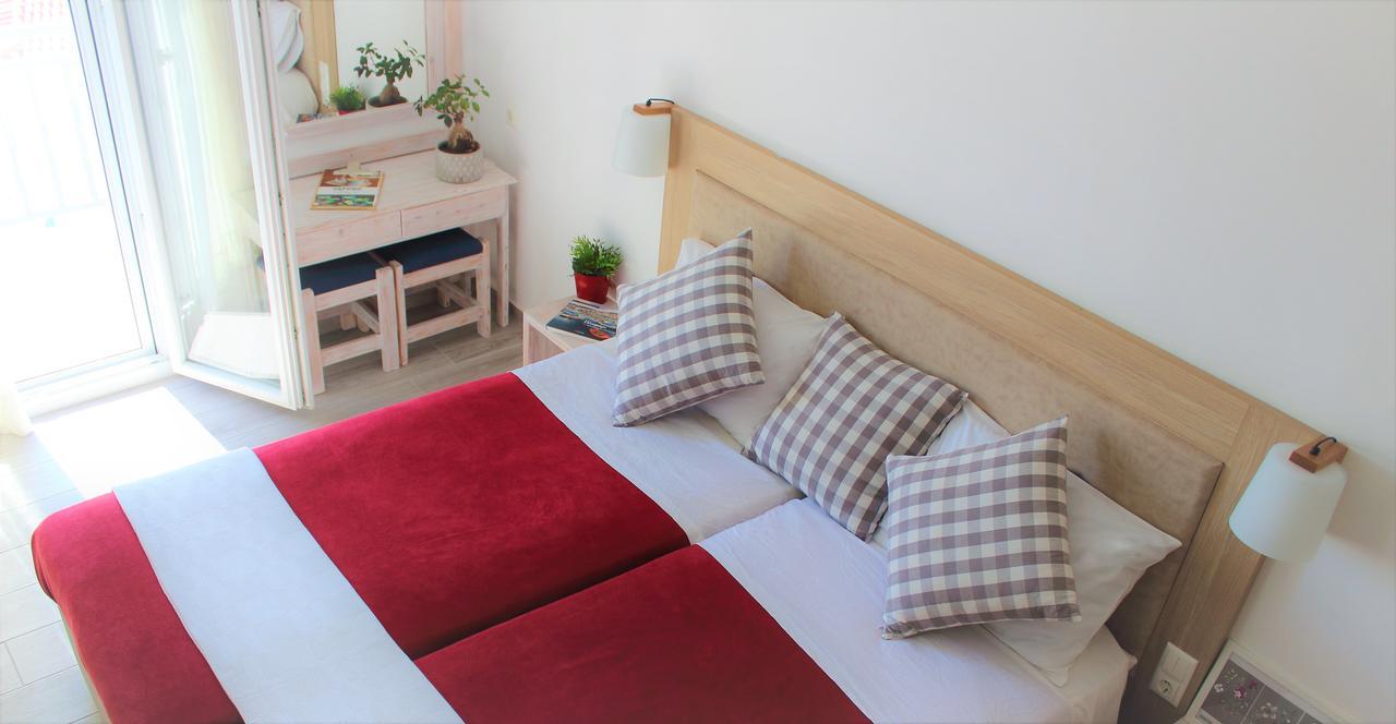 Sappho Plomari Aparthotel Exterior photo